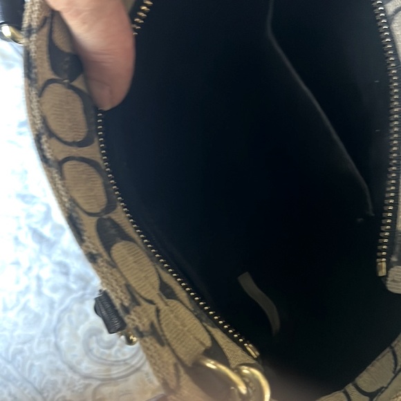 Coach - Picture 5 of 6